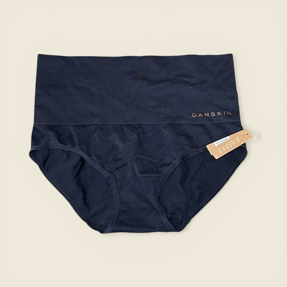 New Danskin black high brief Shapewear panty